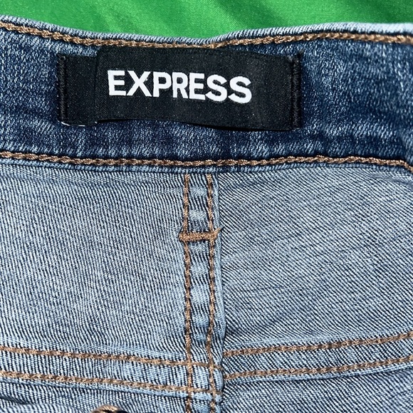 Express Embroidered Denim Shorts size 10 - Picture 7 of 9